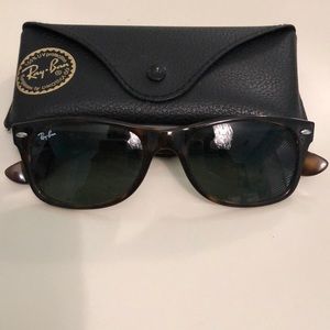 Ray-Ban new Wayfarer